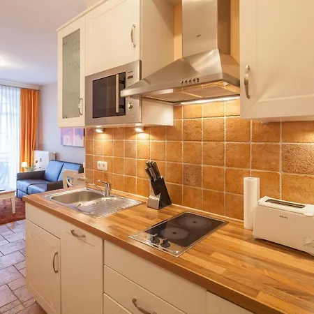 Miramare 03 Apartment Kuehlungsborn